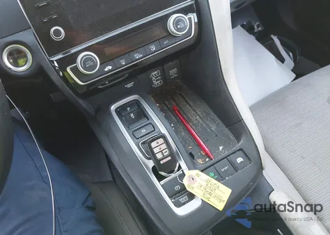 2019 Honda Insight Ex z USA, uszkodzony, nr VIN 19XZE4F51KE011635